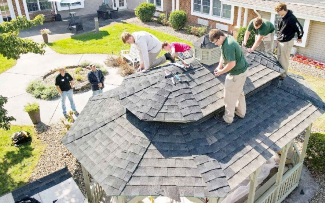 Students “Raise the Roof” at Celebration Villa of Altoona